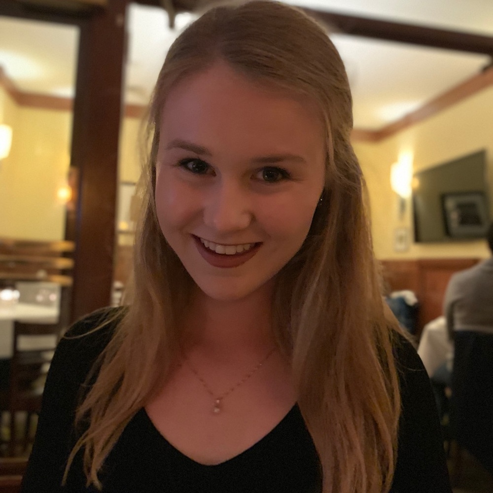 Meet your Posher, Kayla